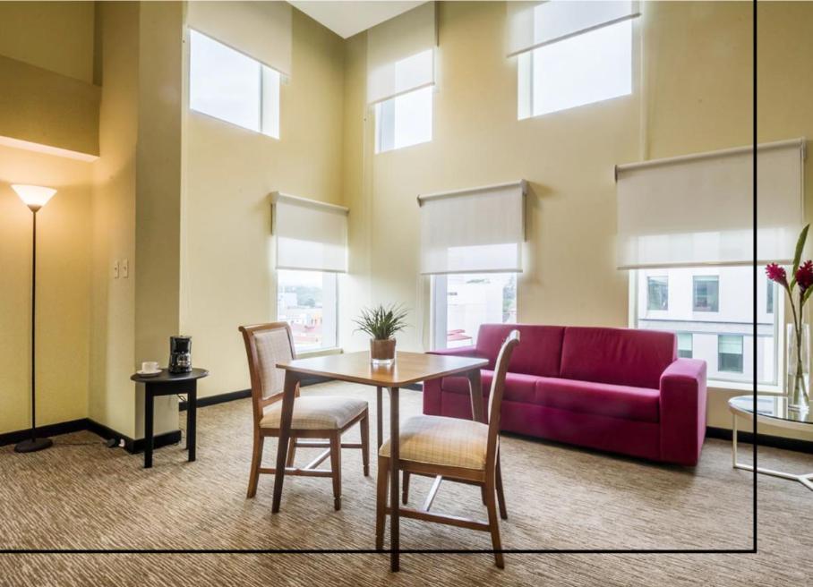 Deluxe Junior Suite,1677928703:JPEG