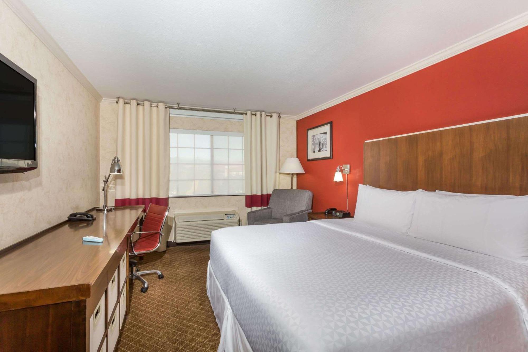 Queen Room Disability Access