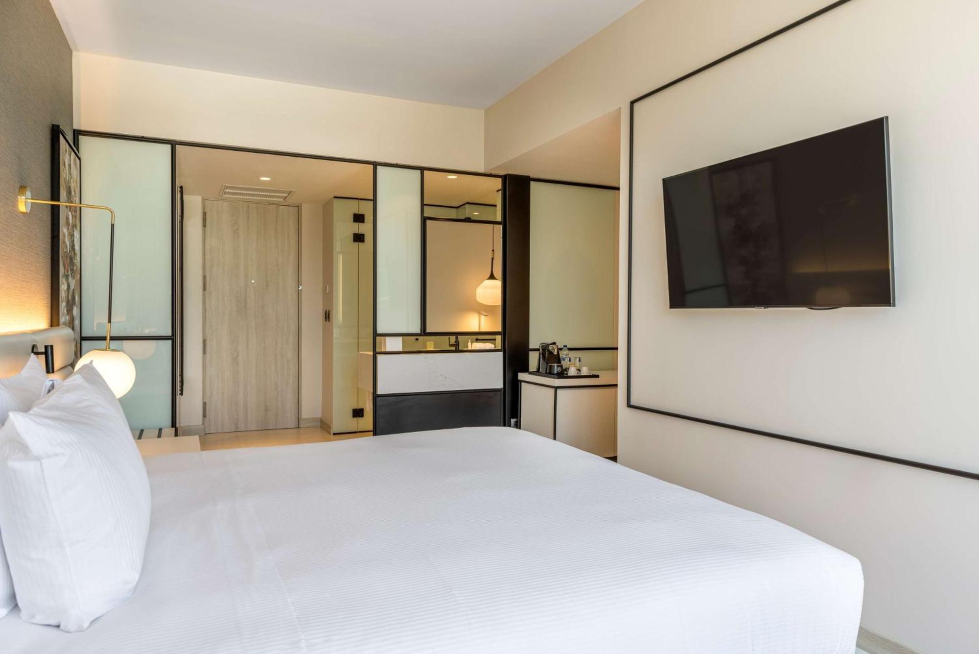 King Room,1551226366:JPEG