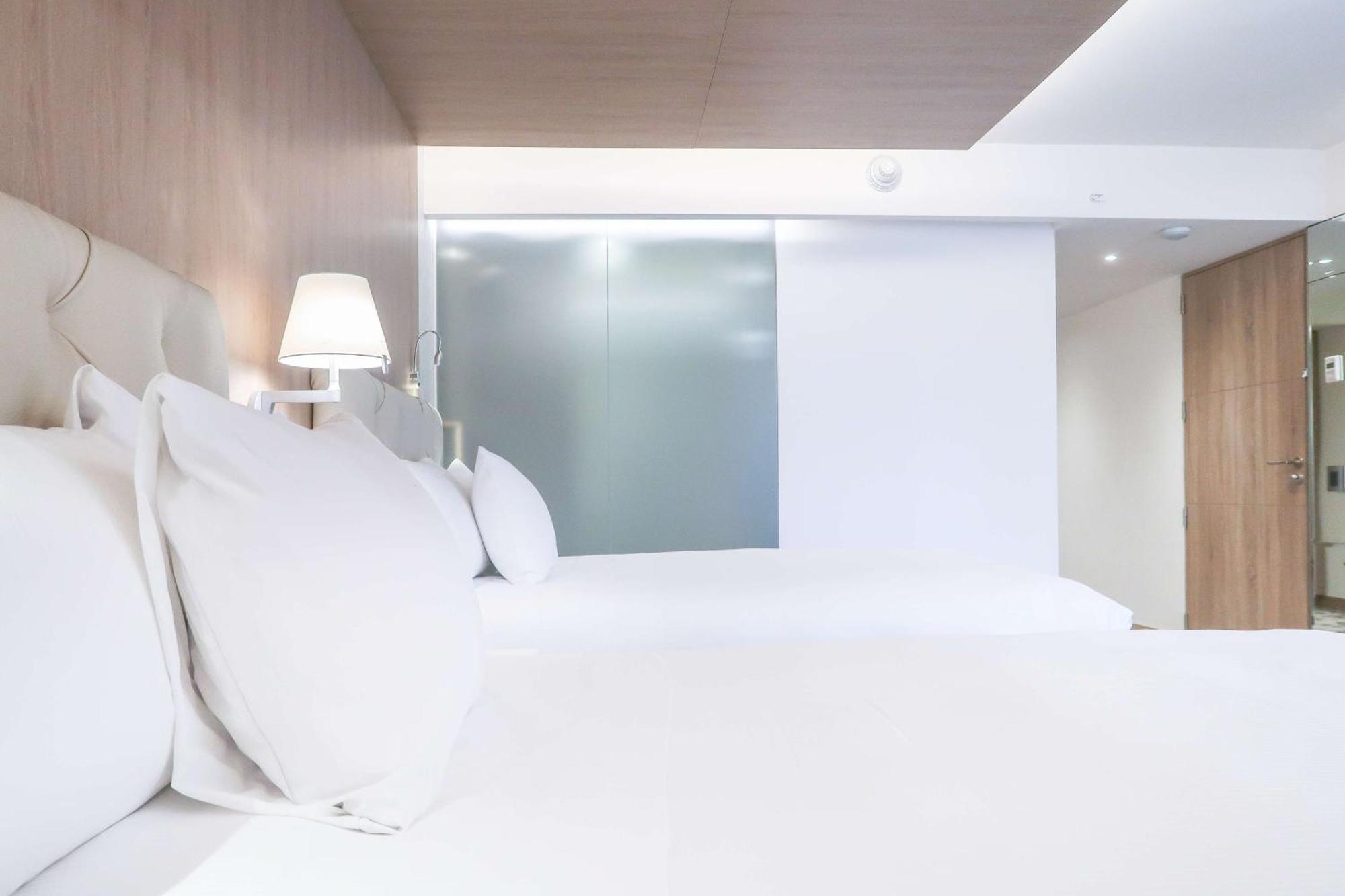 King Room,1551232756:JPEG