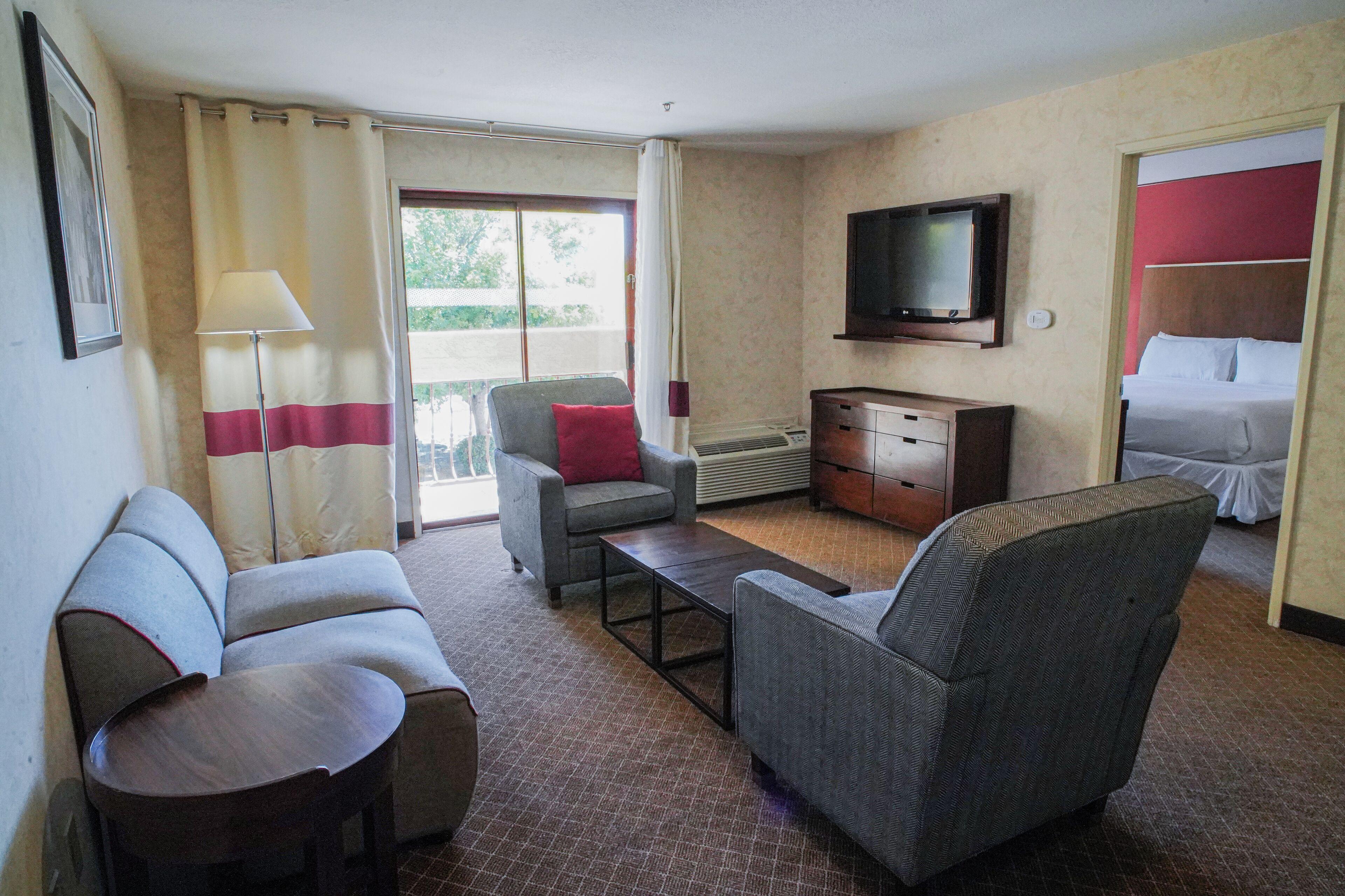 Superior King Suite