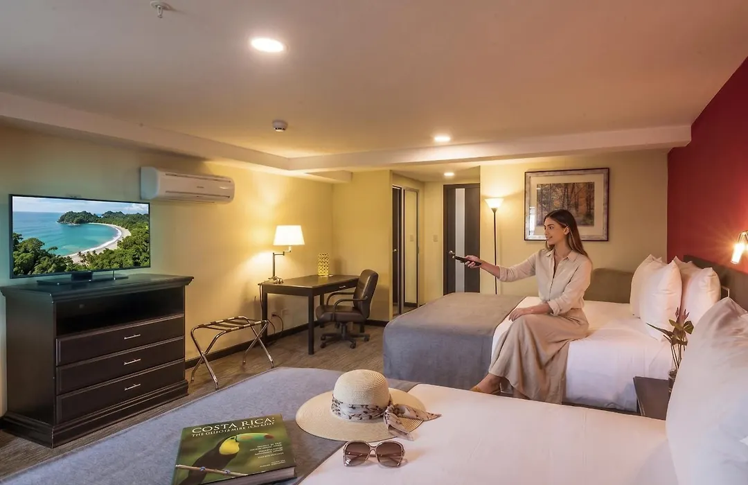 Urban Green Hotel & Suites-1